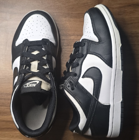 Nike Other - Kids Nike Black/White